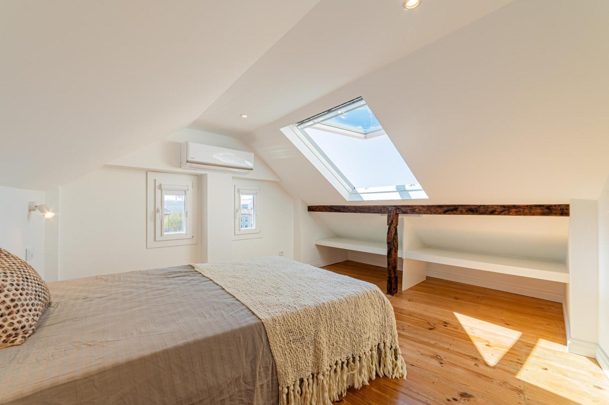 Apartment Elegant & Renovated 2 Bedrooms Duplex In The Historic Area Lissabon
