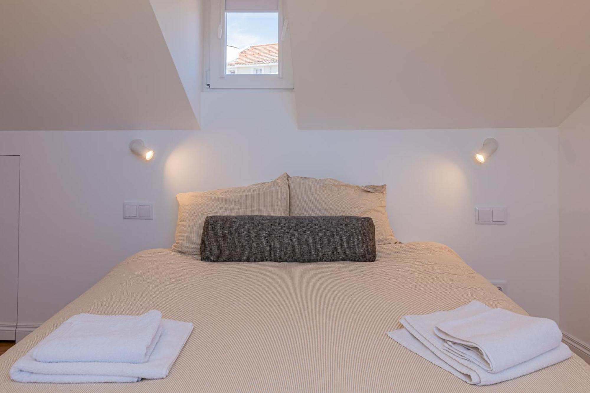 Apartment Bright Duplex With Stunning Bridge Views In The History Area