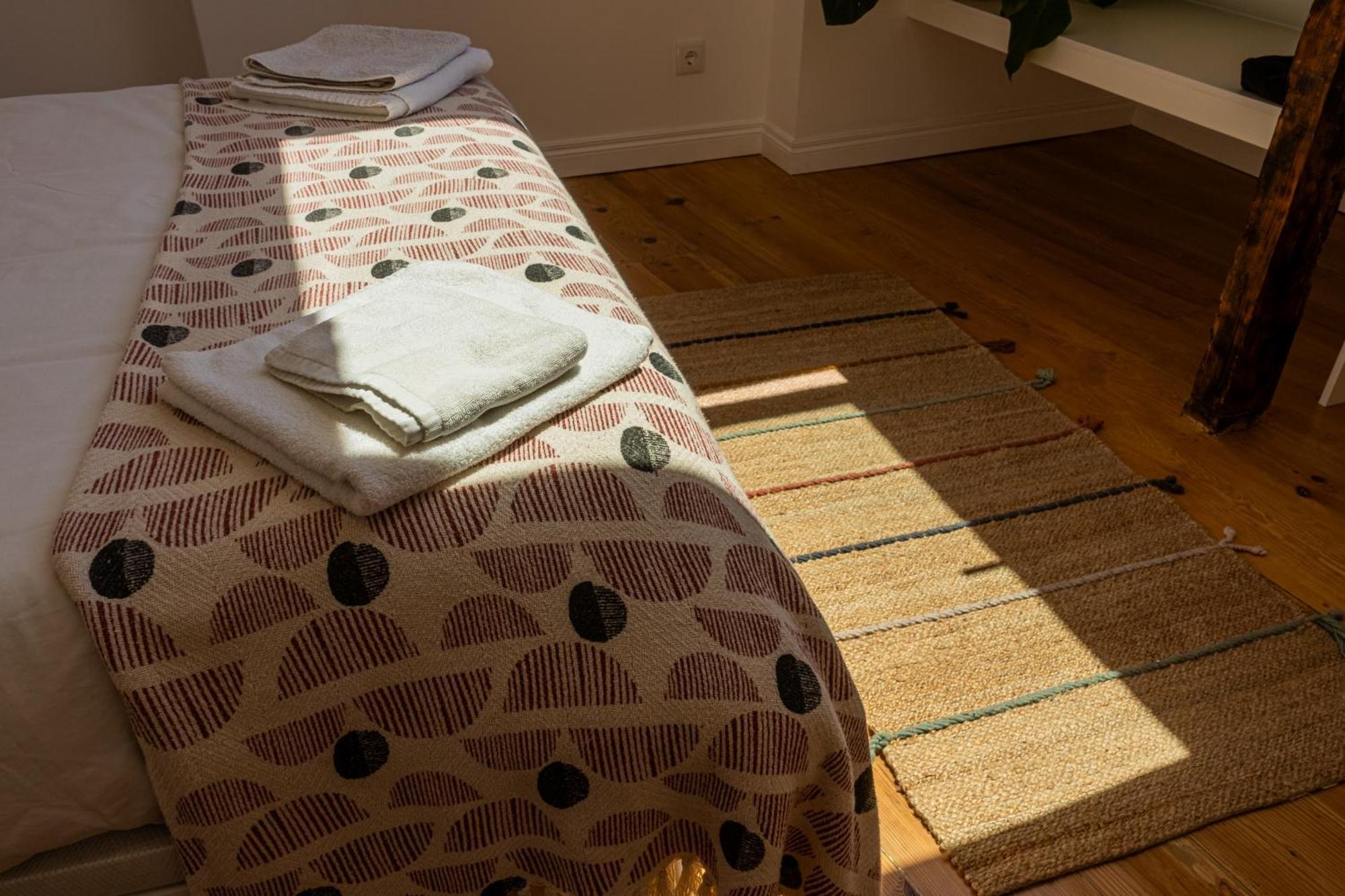 Apartment Bright Duplex With Stunning Bridge Views In The History Area Lisbon