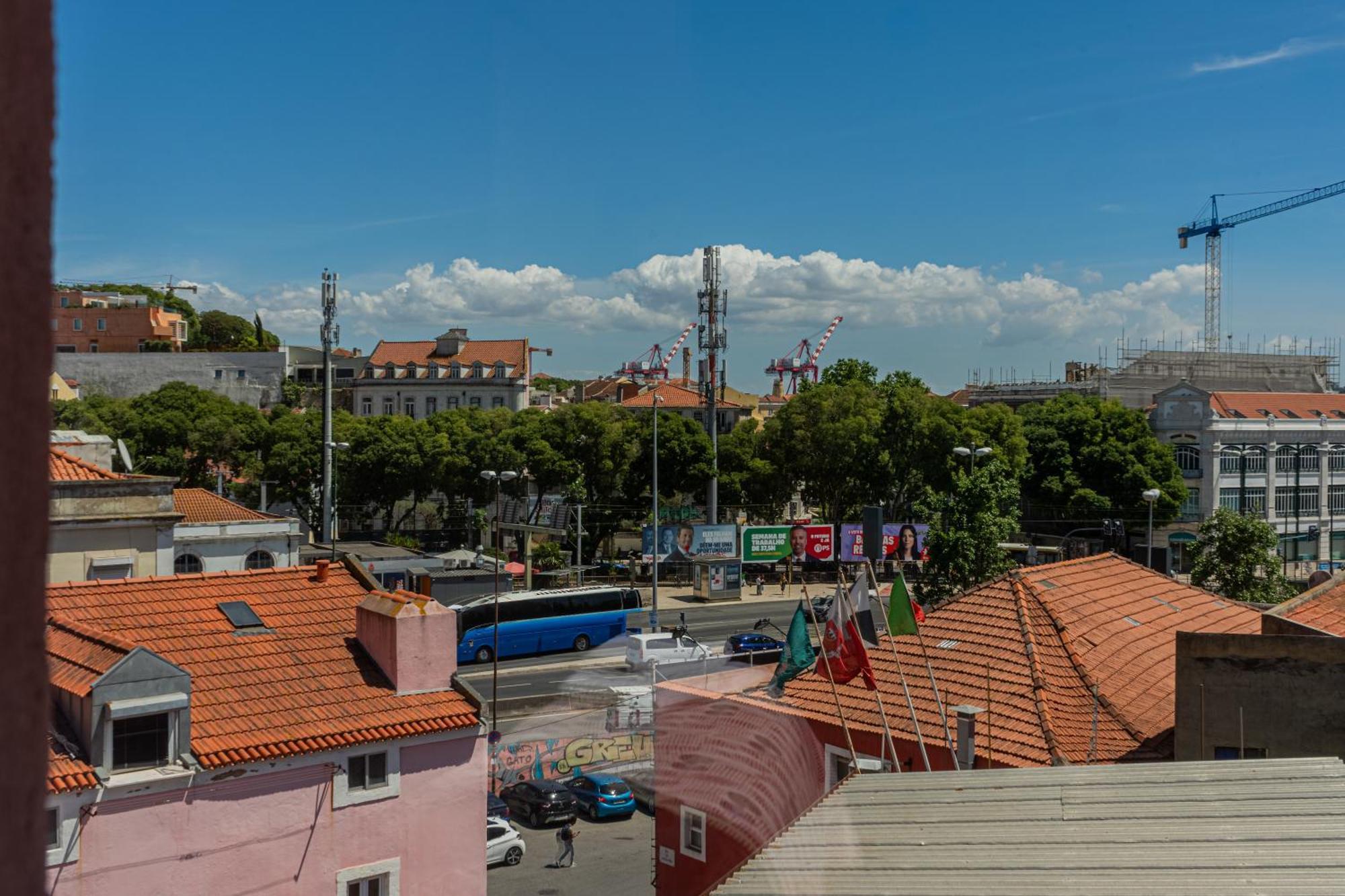 Apartment Bright Duplex With Stunning Bridge Views In The History Area *